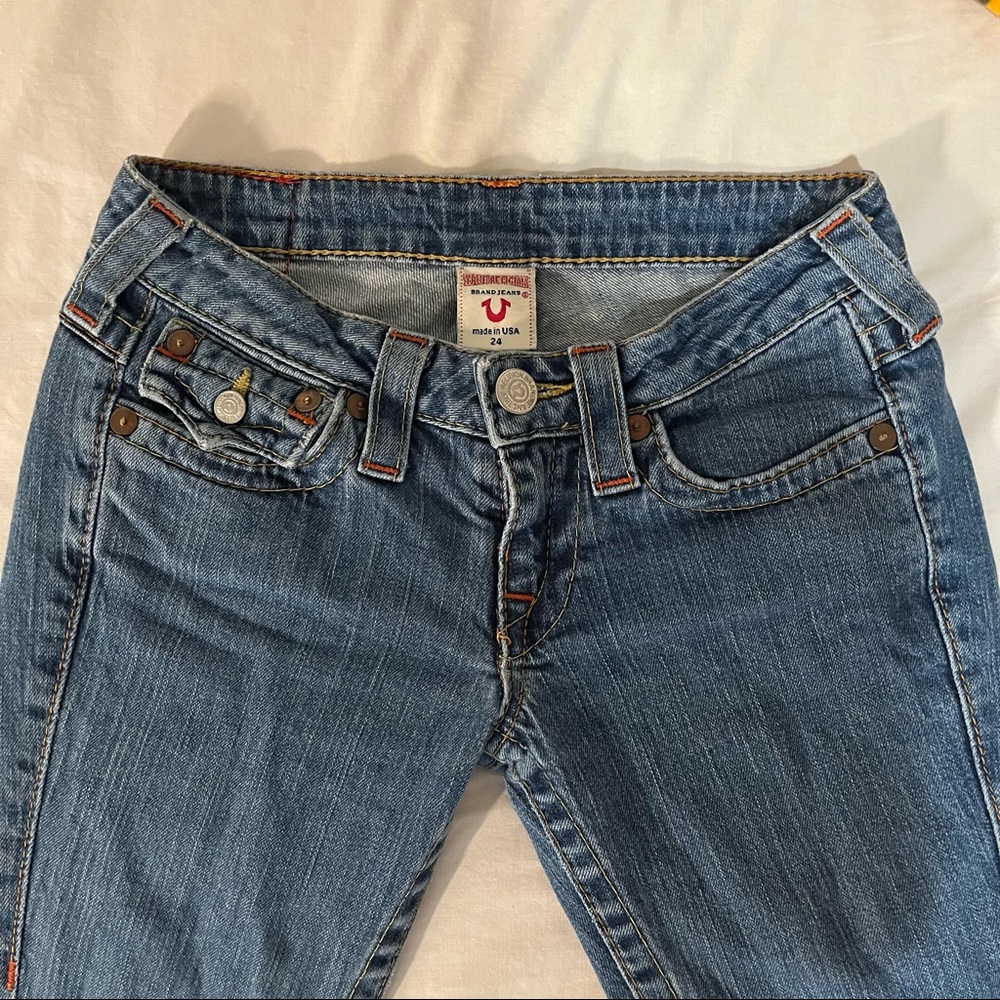 size 24 medium wash low rise flare true religion joey jeans